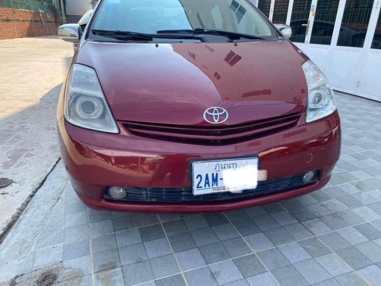 Prius 05 full option