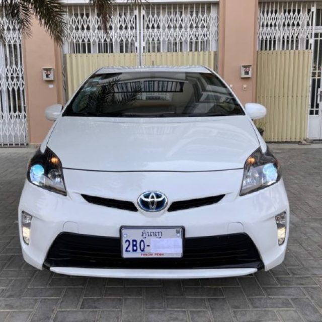 Prius 2013 Option2